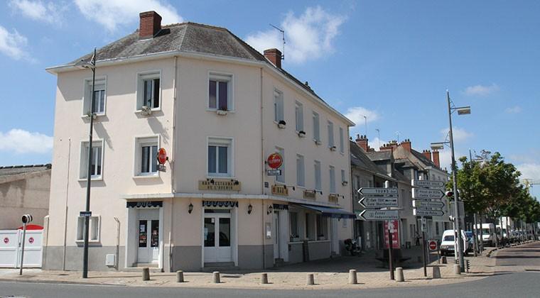 Hotel Restaurant L'Avenir Saint-Pierre-des-Corps Exteriör bild
